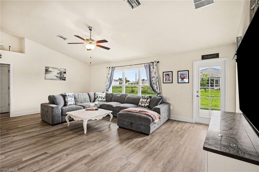 1223 NW 15th PL