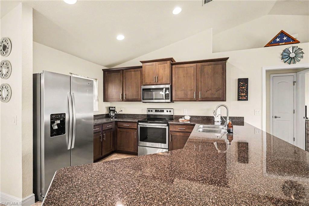 1223 NW 15th PL