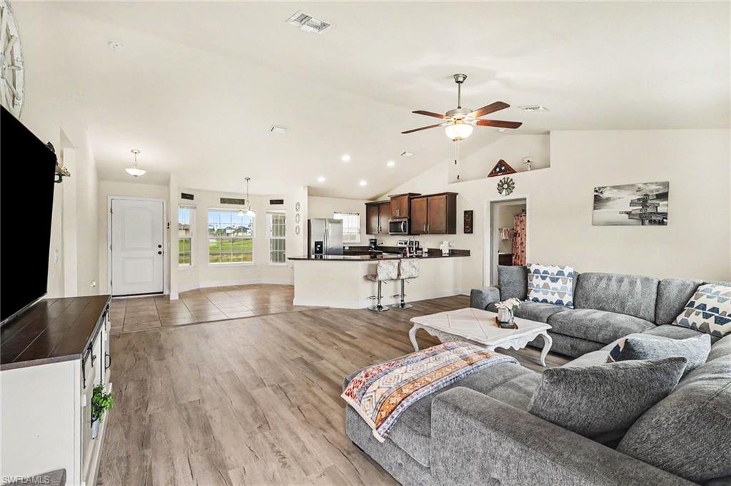 1223 NW 15th PL