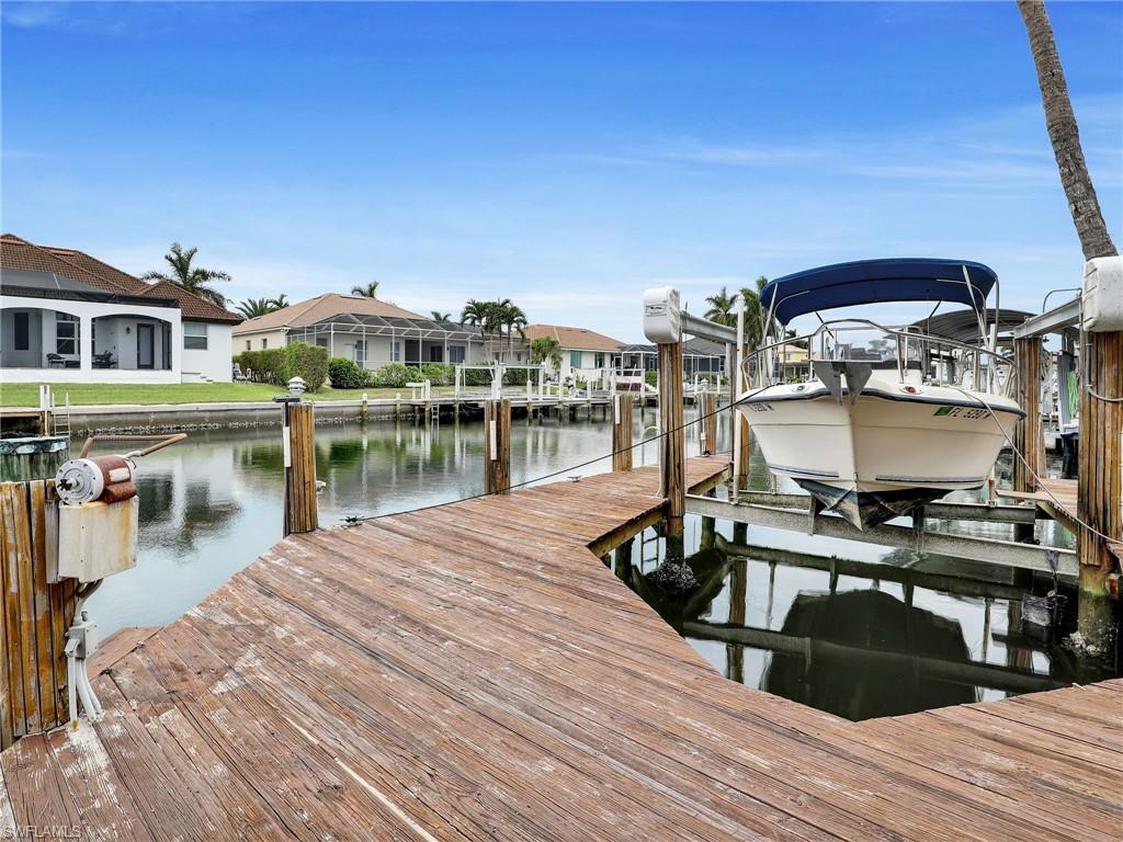 1790 Maywood CT