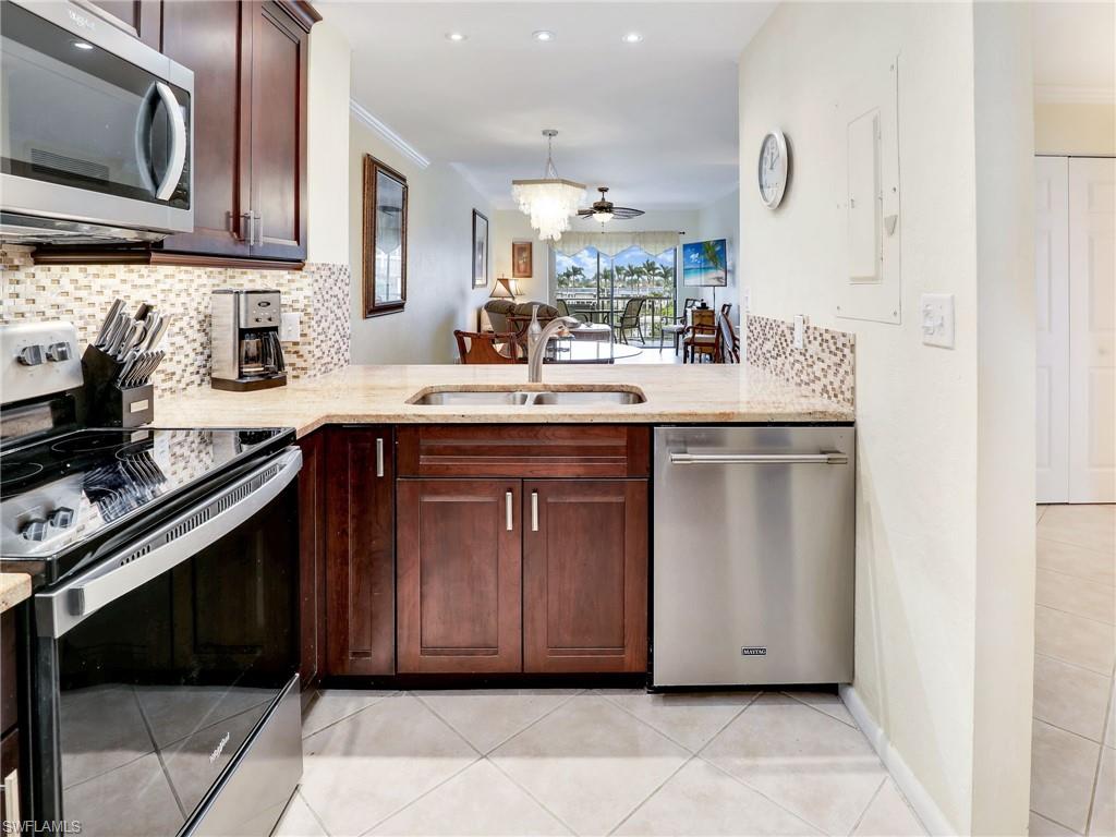 1041 Swallow AVE Unit: 404