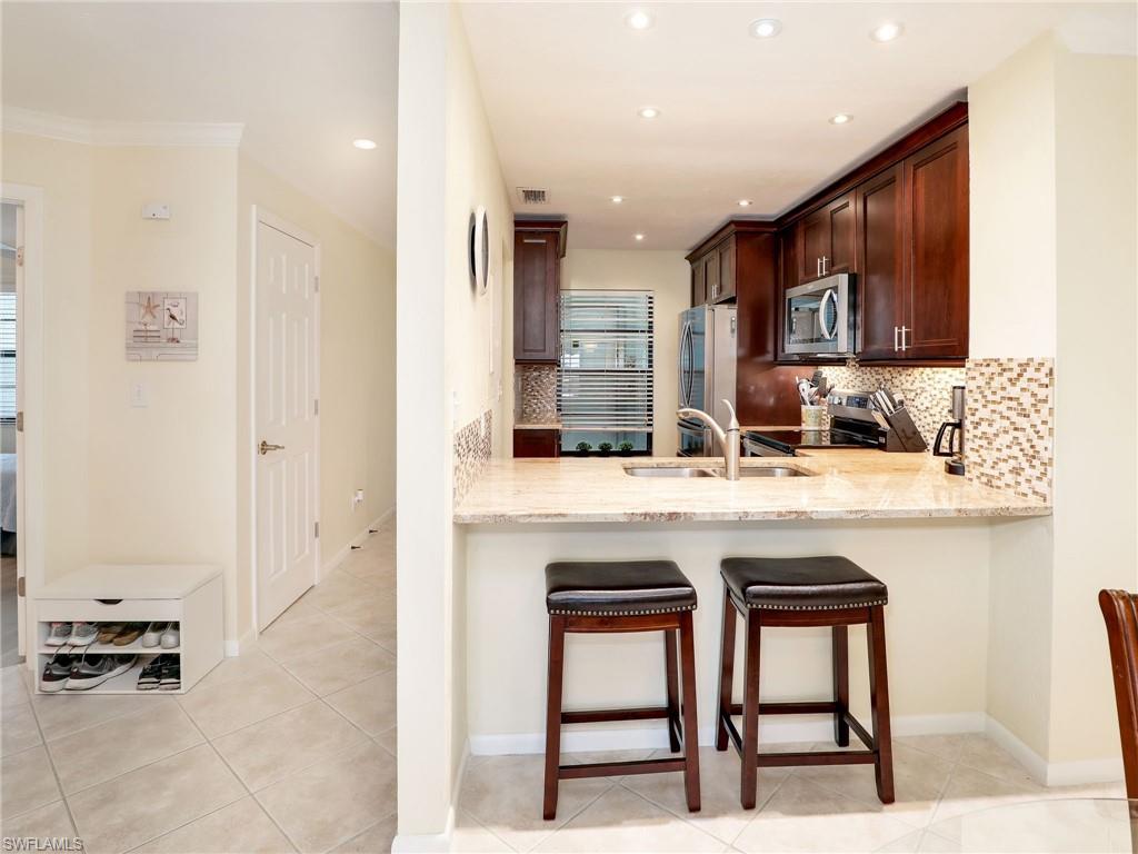 1041 Swallow AVE Unit: 404