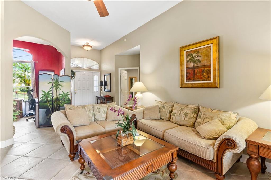 616 Hernando DR