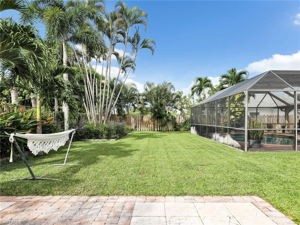 208 Mentor DR