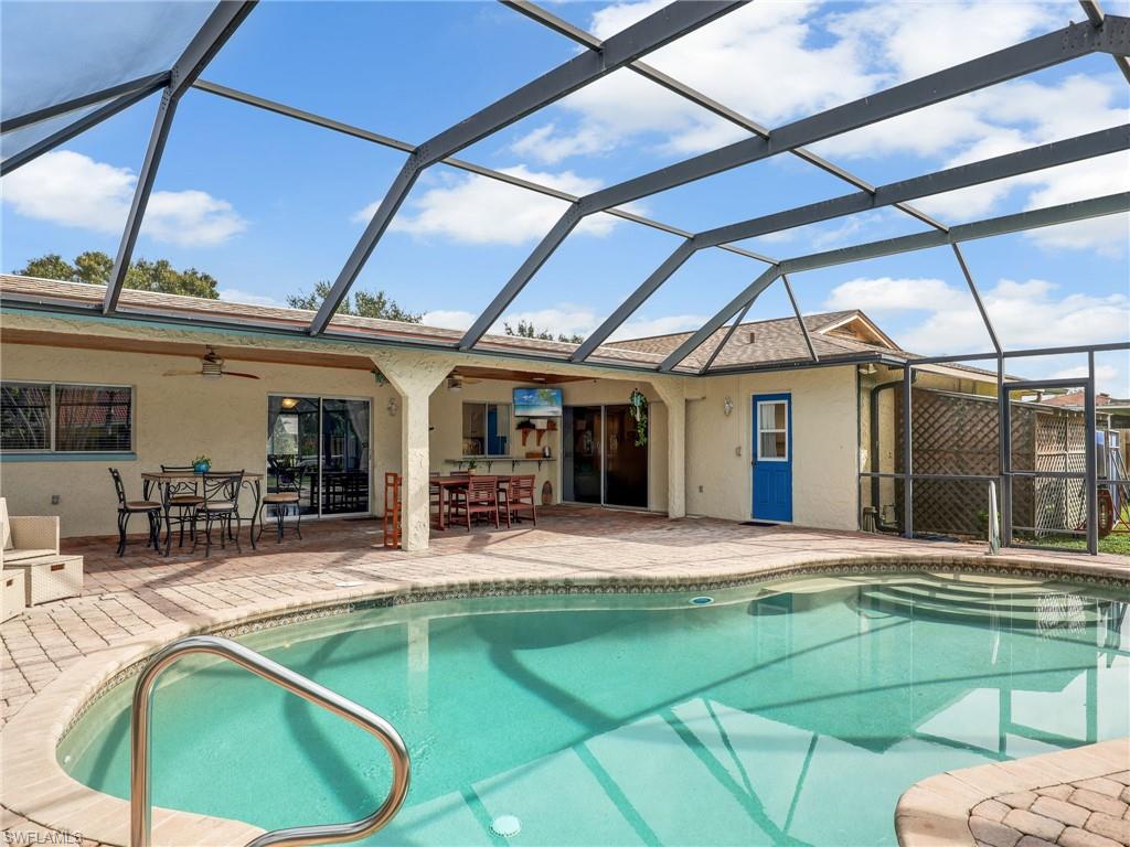 208 Mentor DR