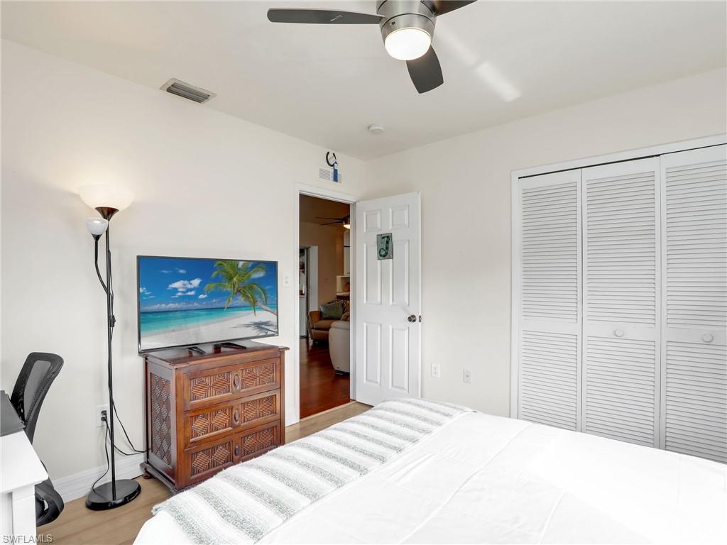 208 Mentor DR