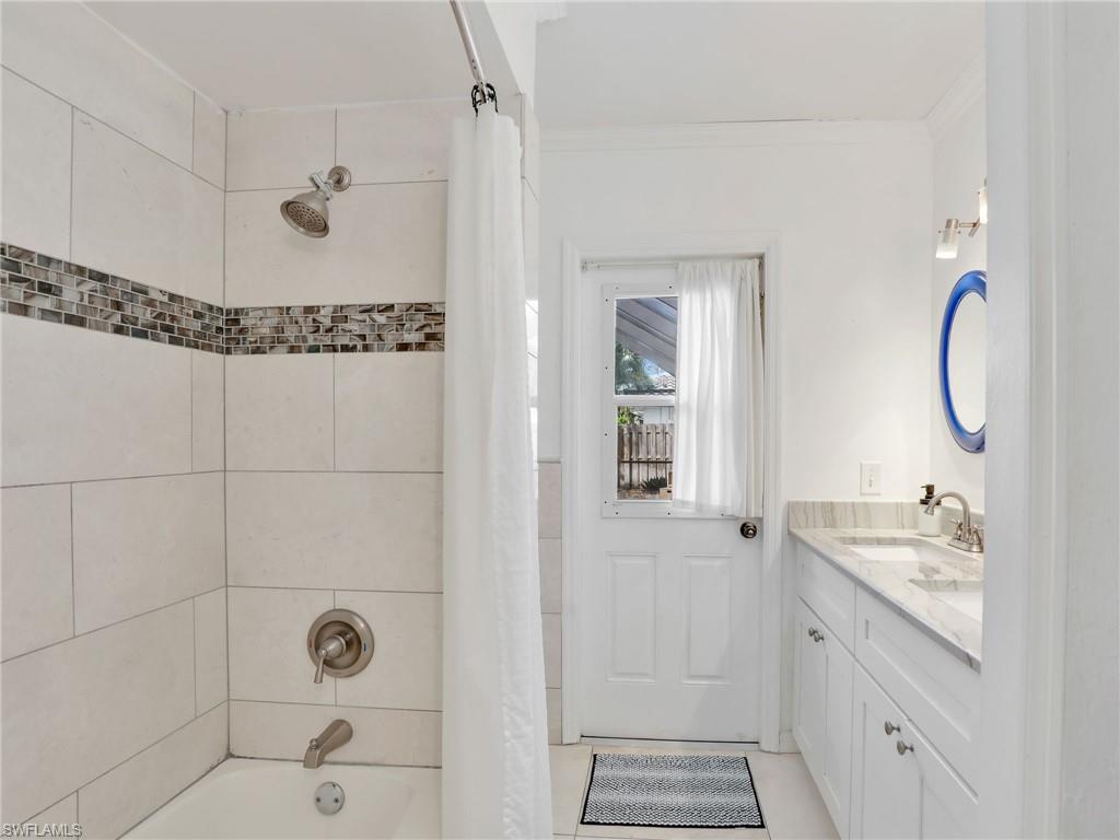 208 Mentor DR