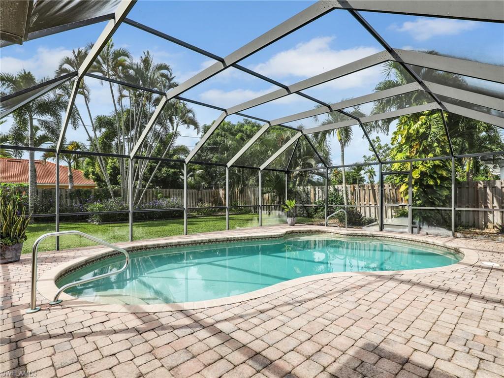 208 Mentor DR