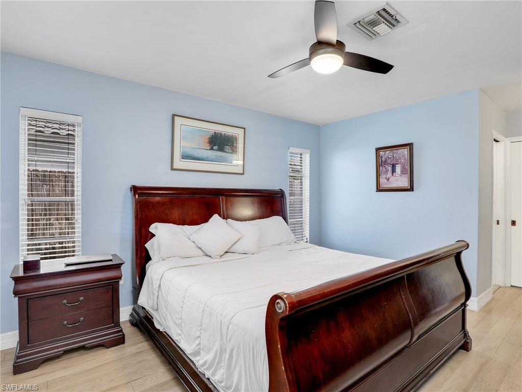 208 Mentor DR