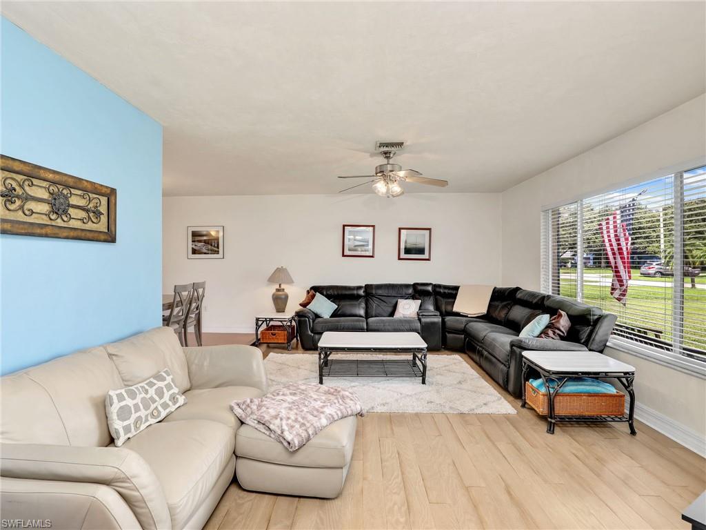 208 Mentor DR