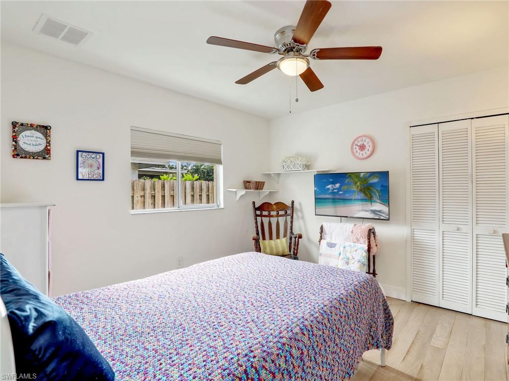 208 Mentor DR