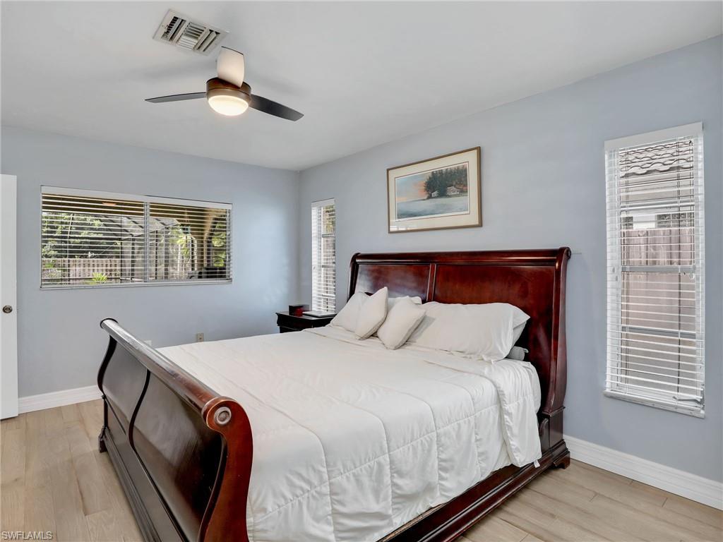 208 Mentor DR