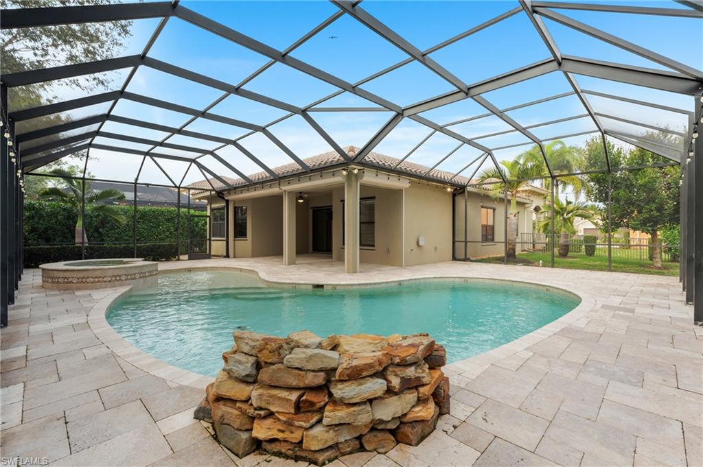 3167 Pacific DR