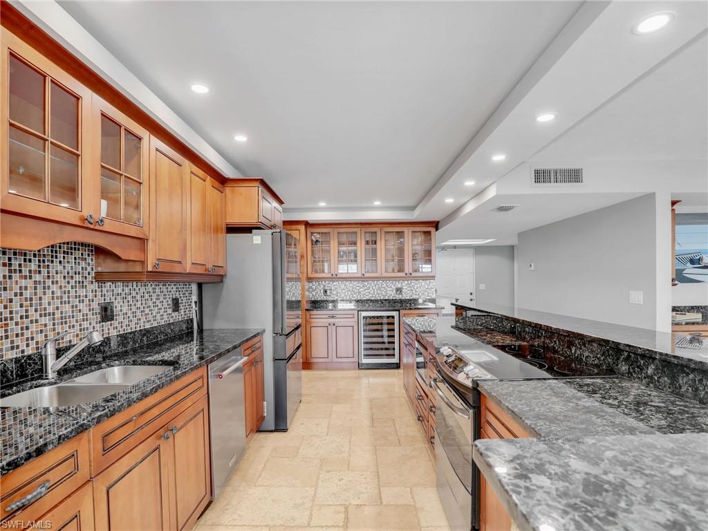 1100 N Collier BLVD # 920