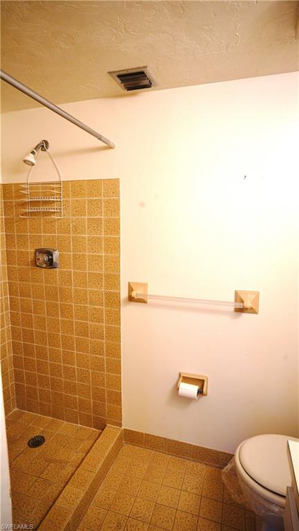 56 Greenbrier ST # 109 Unit: 2-109