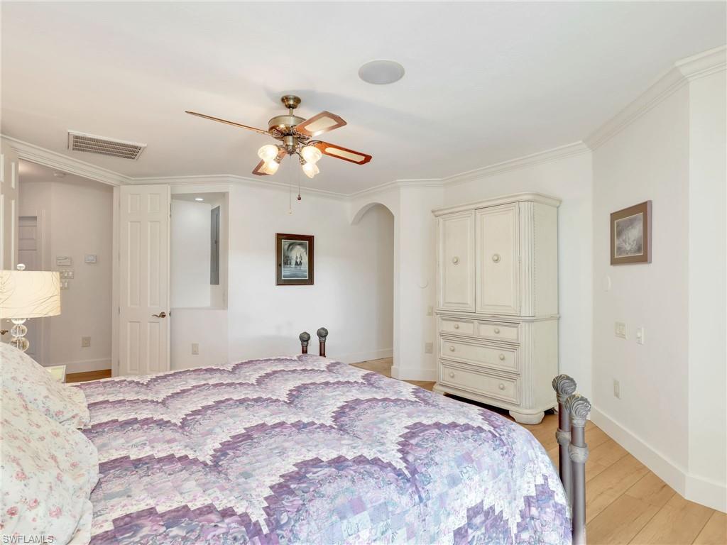 405 Grenada AVE