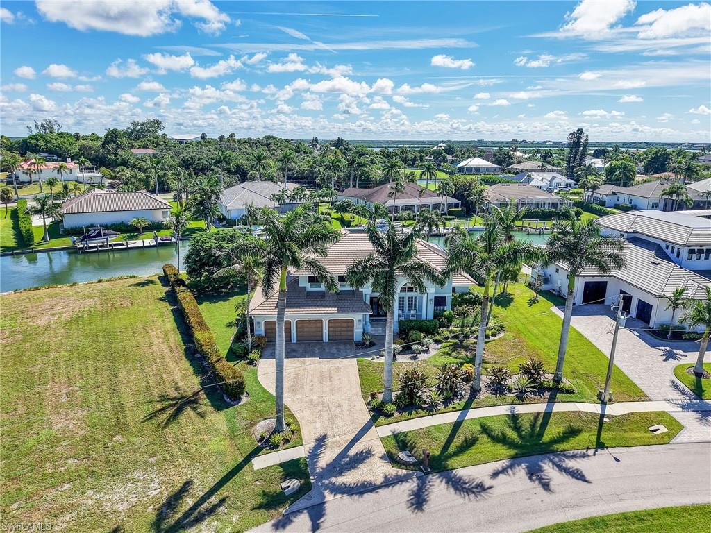 981 E Inlet DR