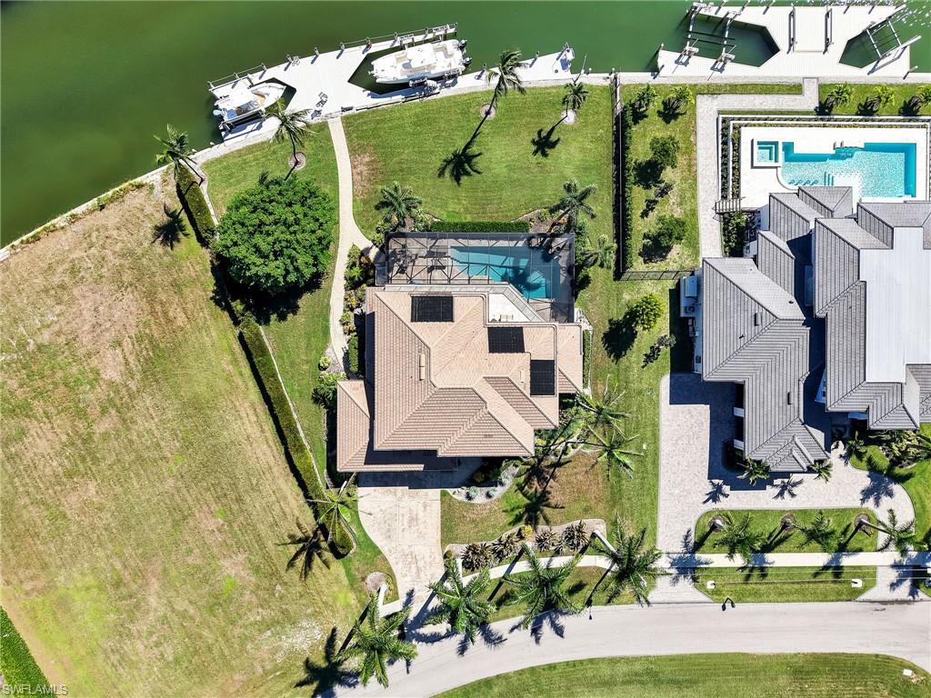 981 E Inlet DR