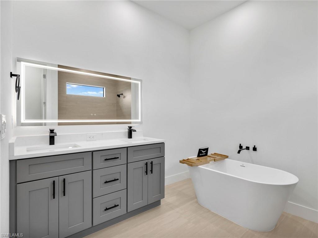 1624 NW 9th AVE, CAPE CORAL