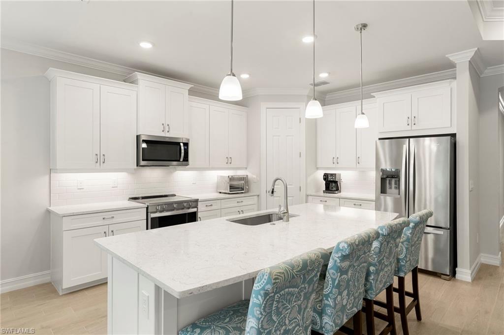 387 Grace Bay LN