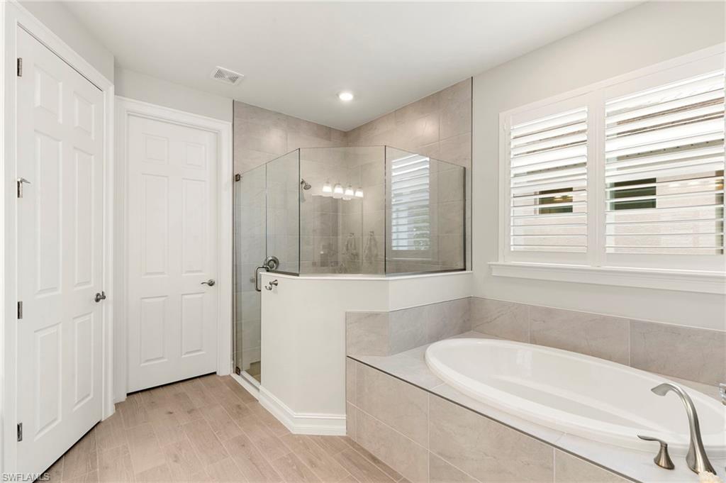 387 Grace Bay LN