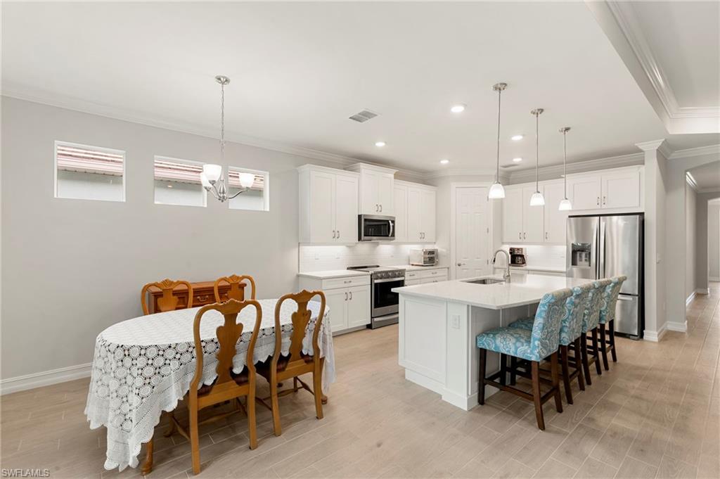 387 Grace Bay LN