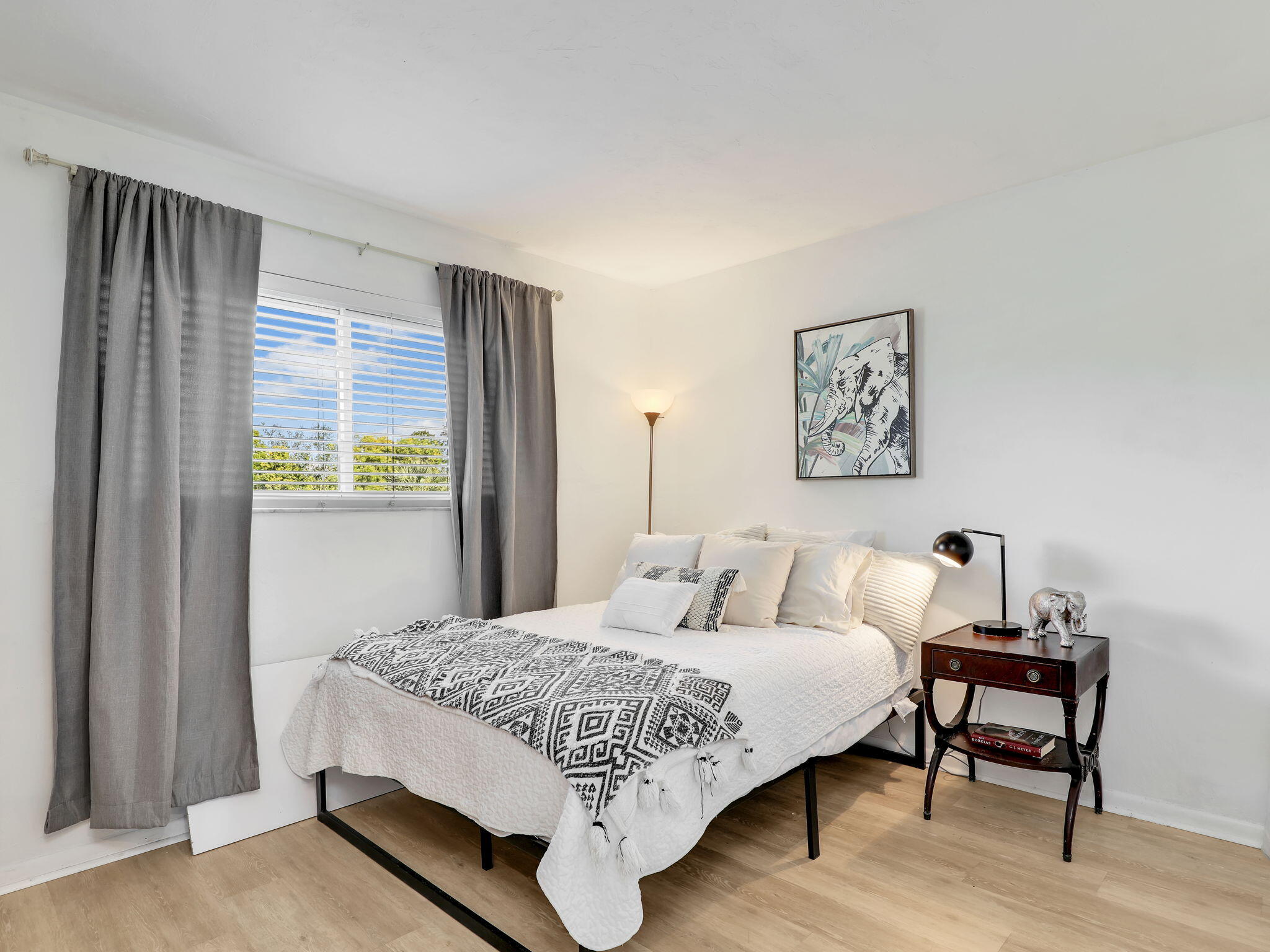 1004 MANATEE ROAD, H202