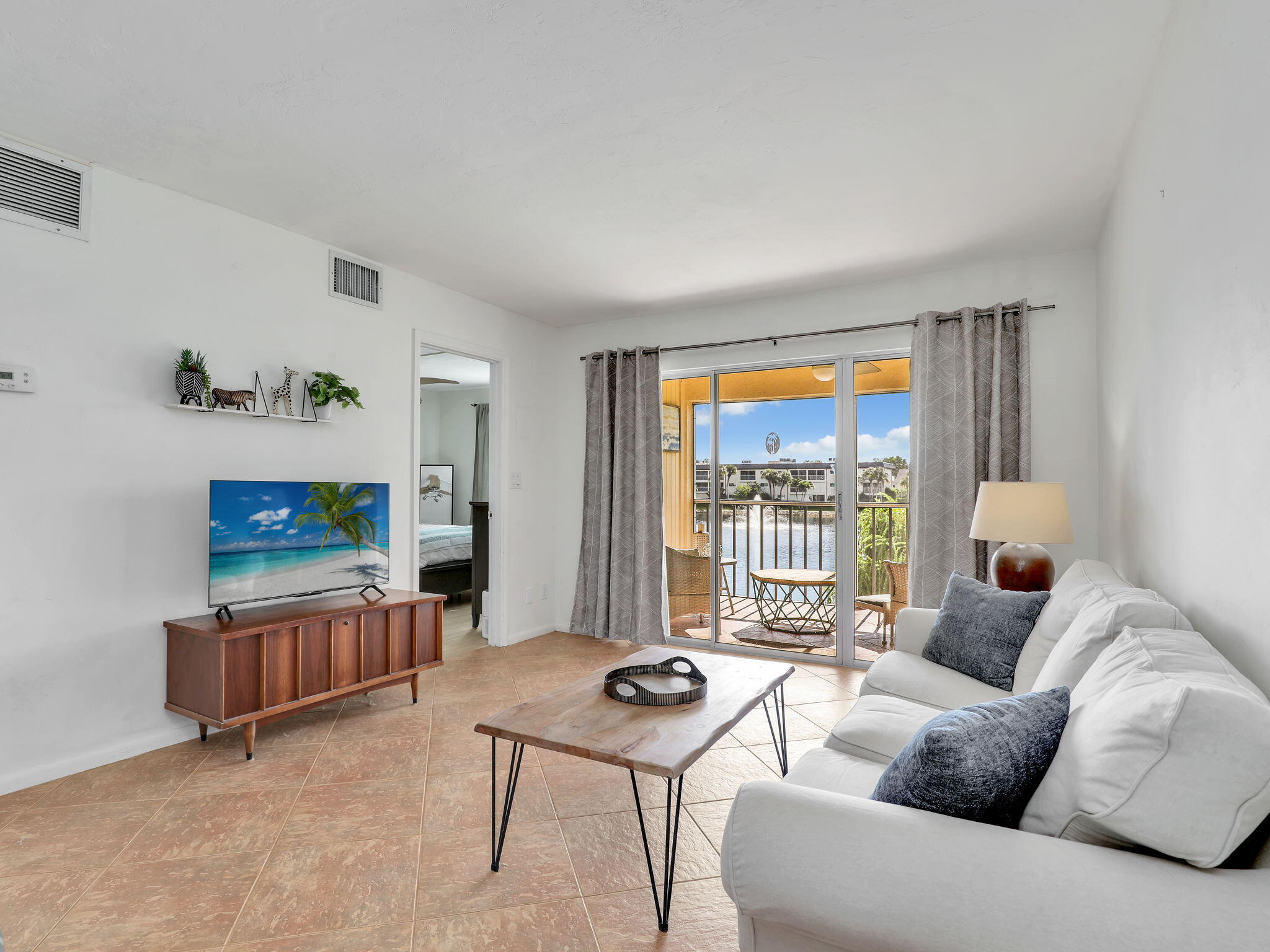 1004 MANATEE ROAD, H202