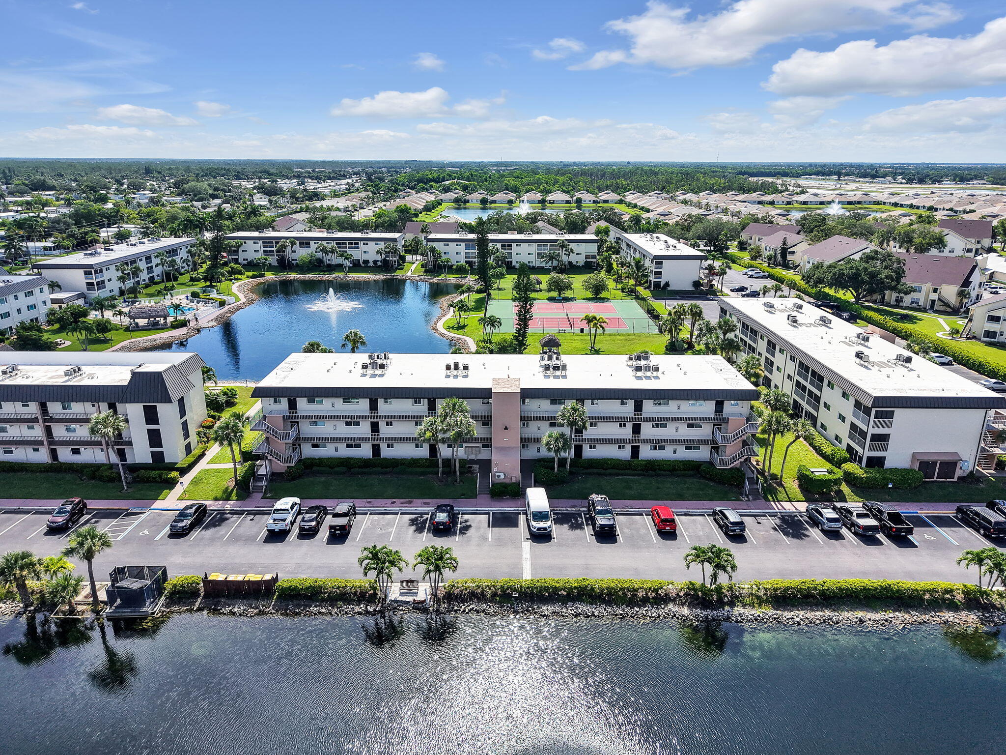 1004 MANATEE ROAD, H202