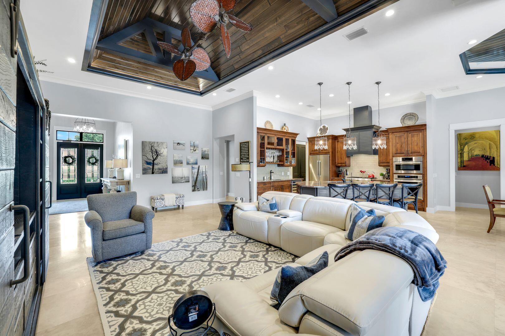 710 WREN STREET, Marco Island