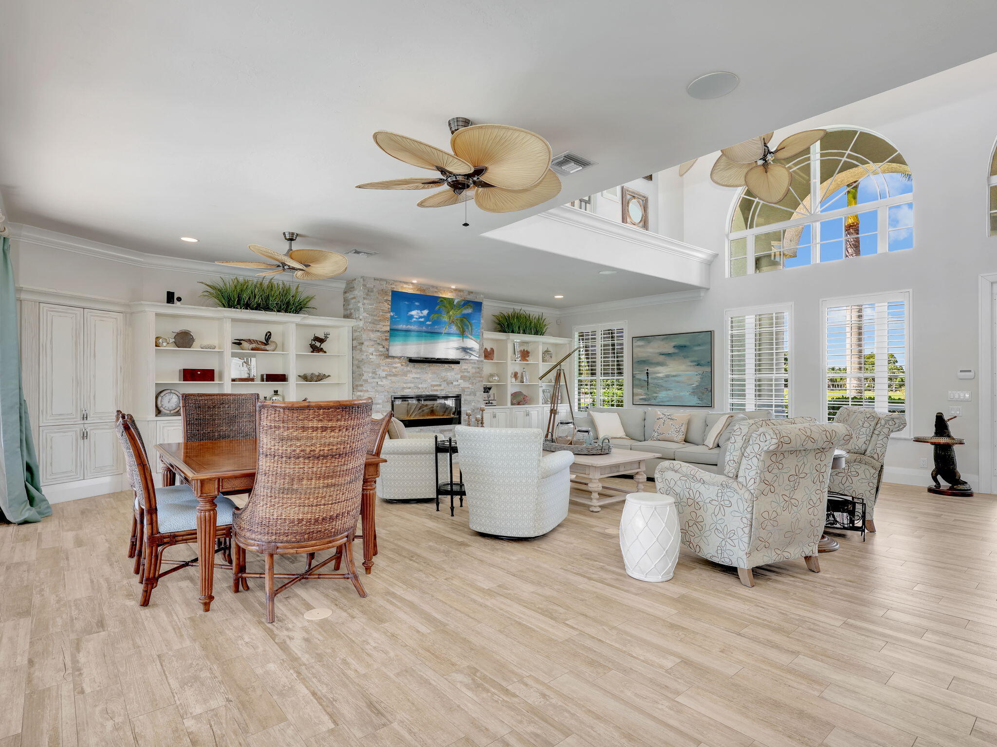 981 E INLET DRIVE
