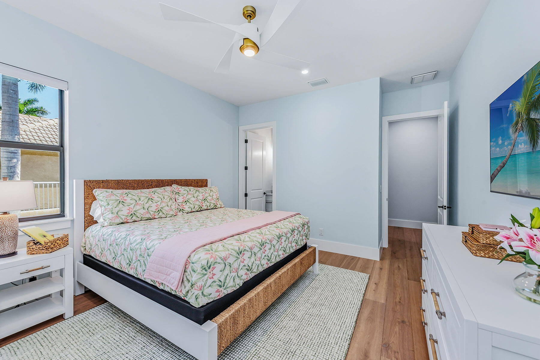 840 S HEATHWOOD DRIVE