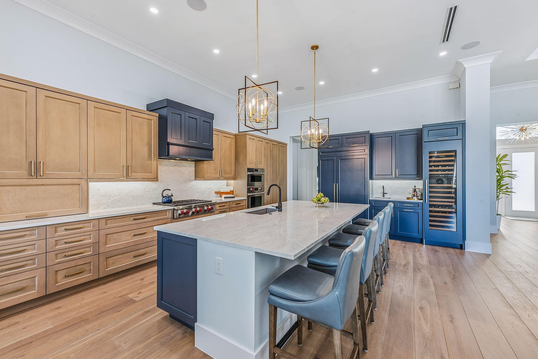 840 S HEATHWOOD DRIVE