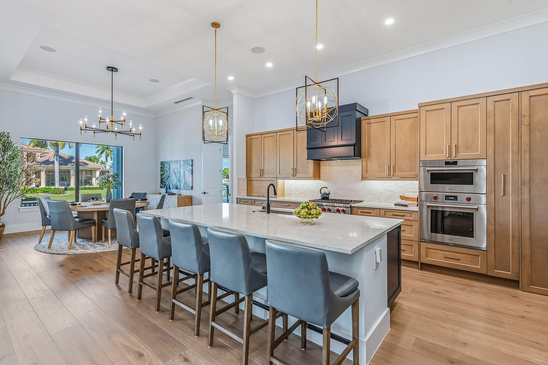 840 S HEATHWOOD DRIVE