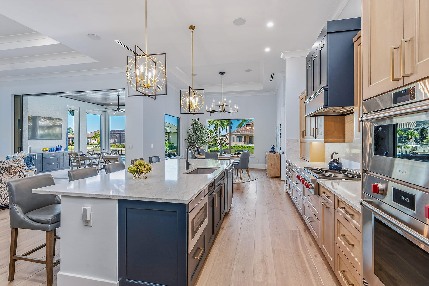 840 S HEATHWOOD DRIVE