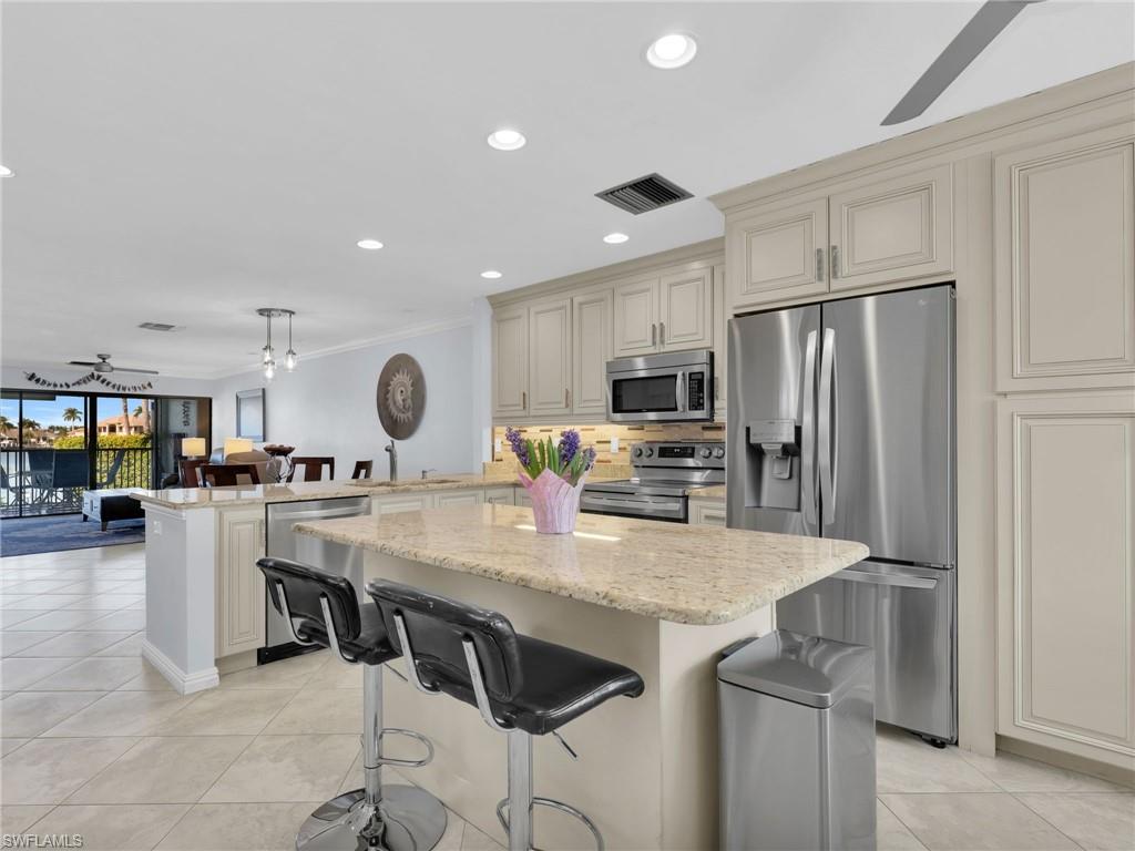 750 W Elkcam CIR # 107