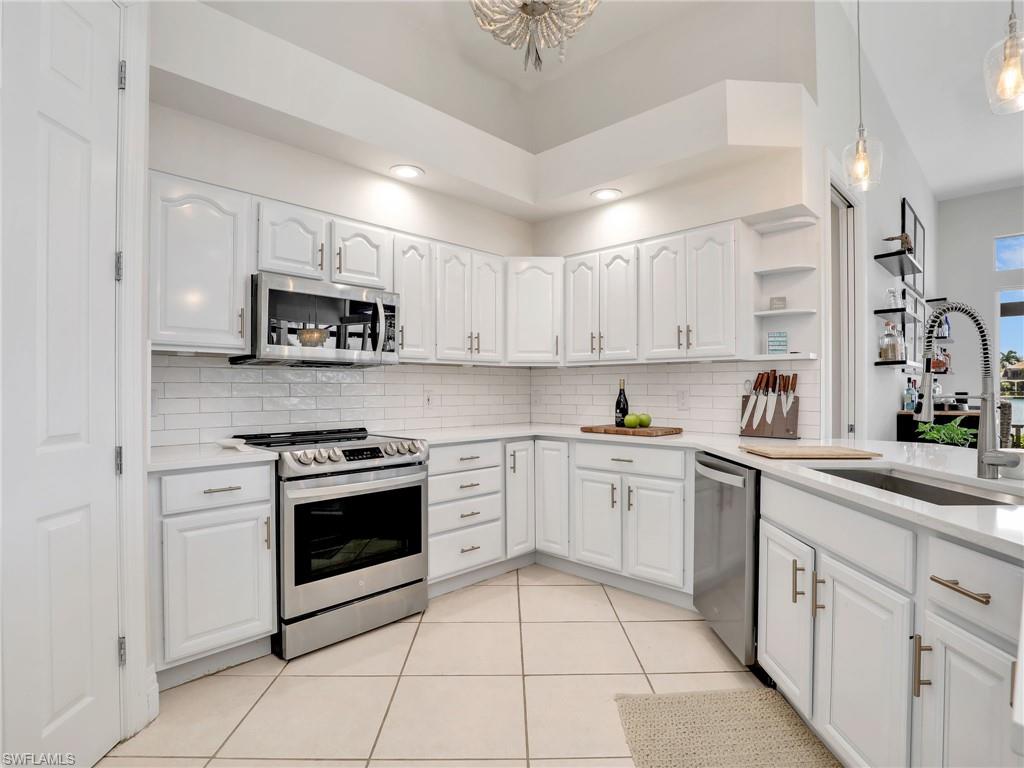 419 Spinnaker DR