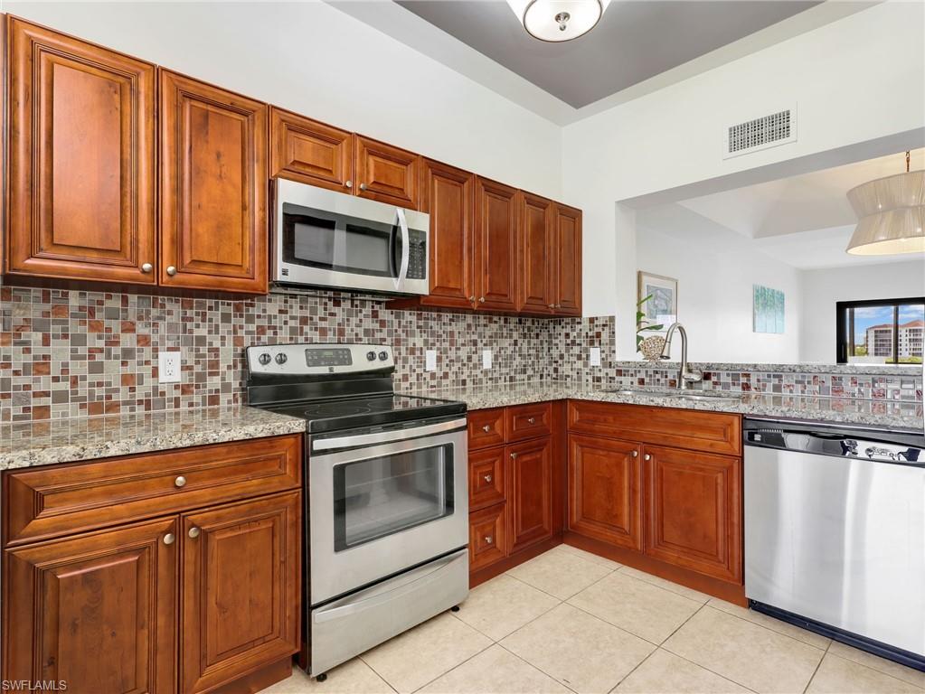 531 La Peninsula BLVD 531