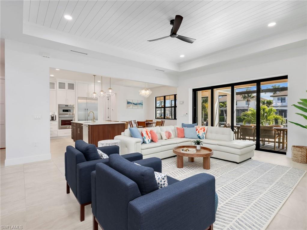 1813 Menorca CT