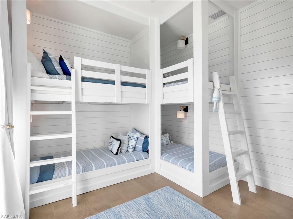 1813 Menorca CT