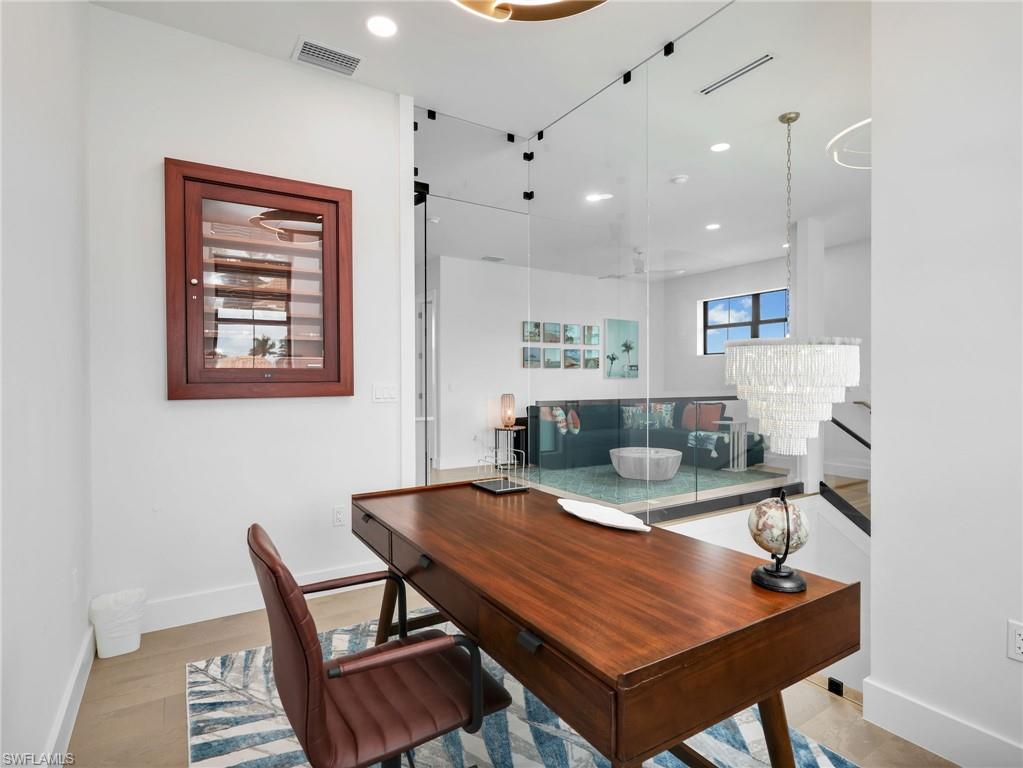 1813 Menorca CT
