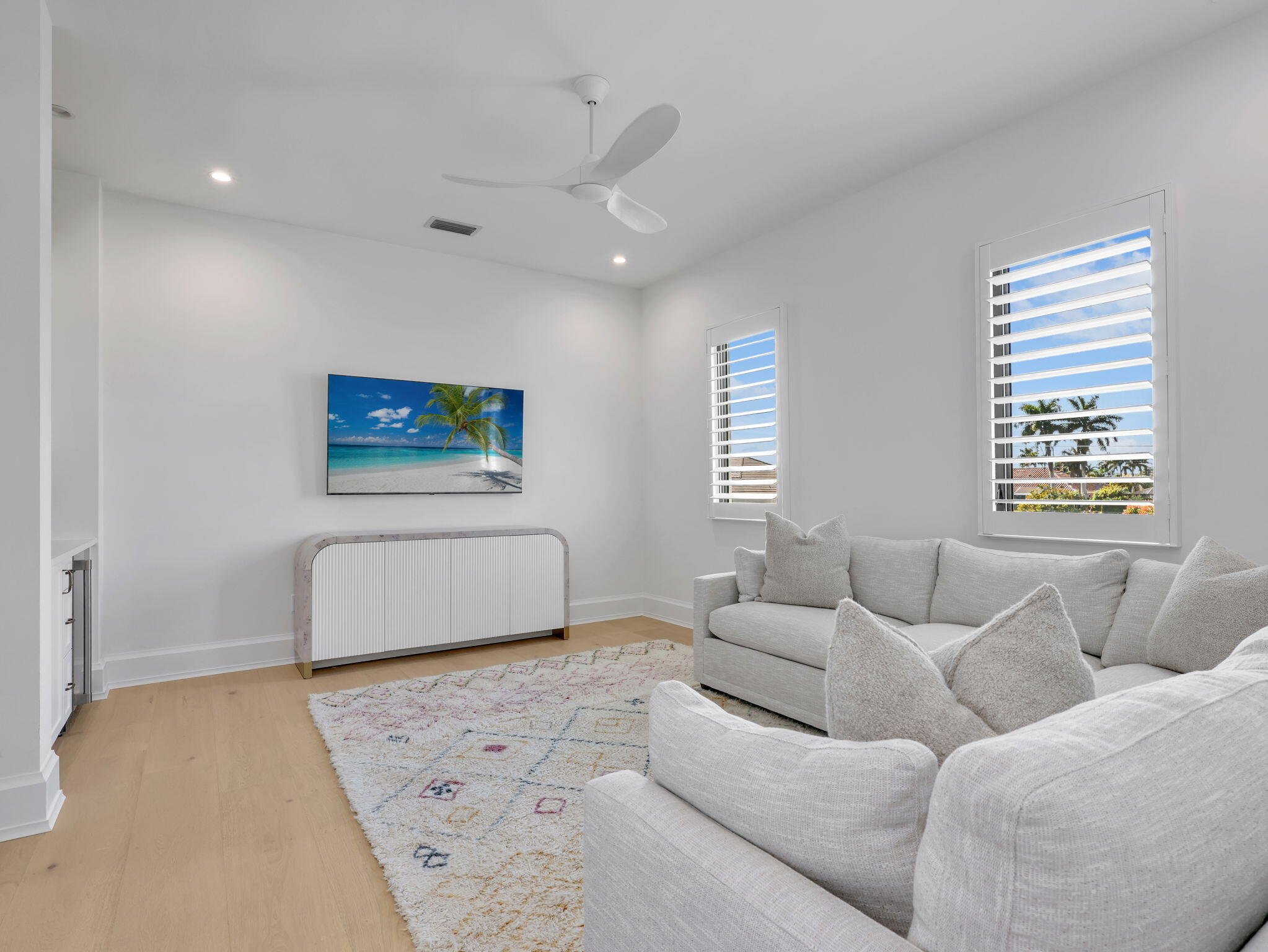 1749 WAVECREST COURT