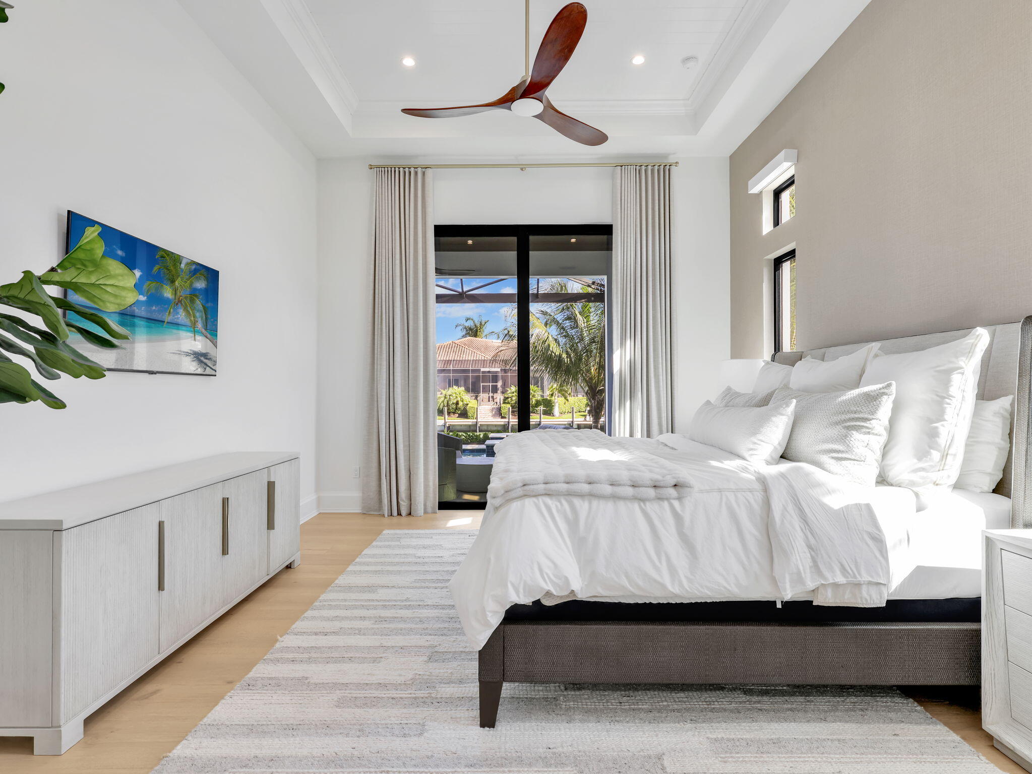 1749 WAVECREST COURT