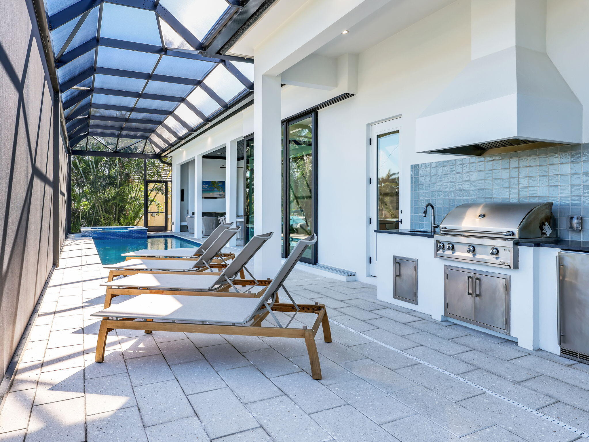 1749 WAVECREST COURT