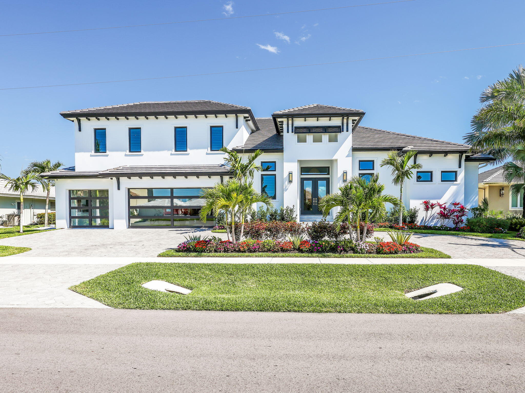 1749 WAVECREST COURT