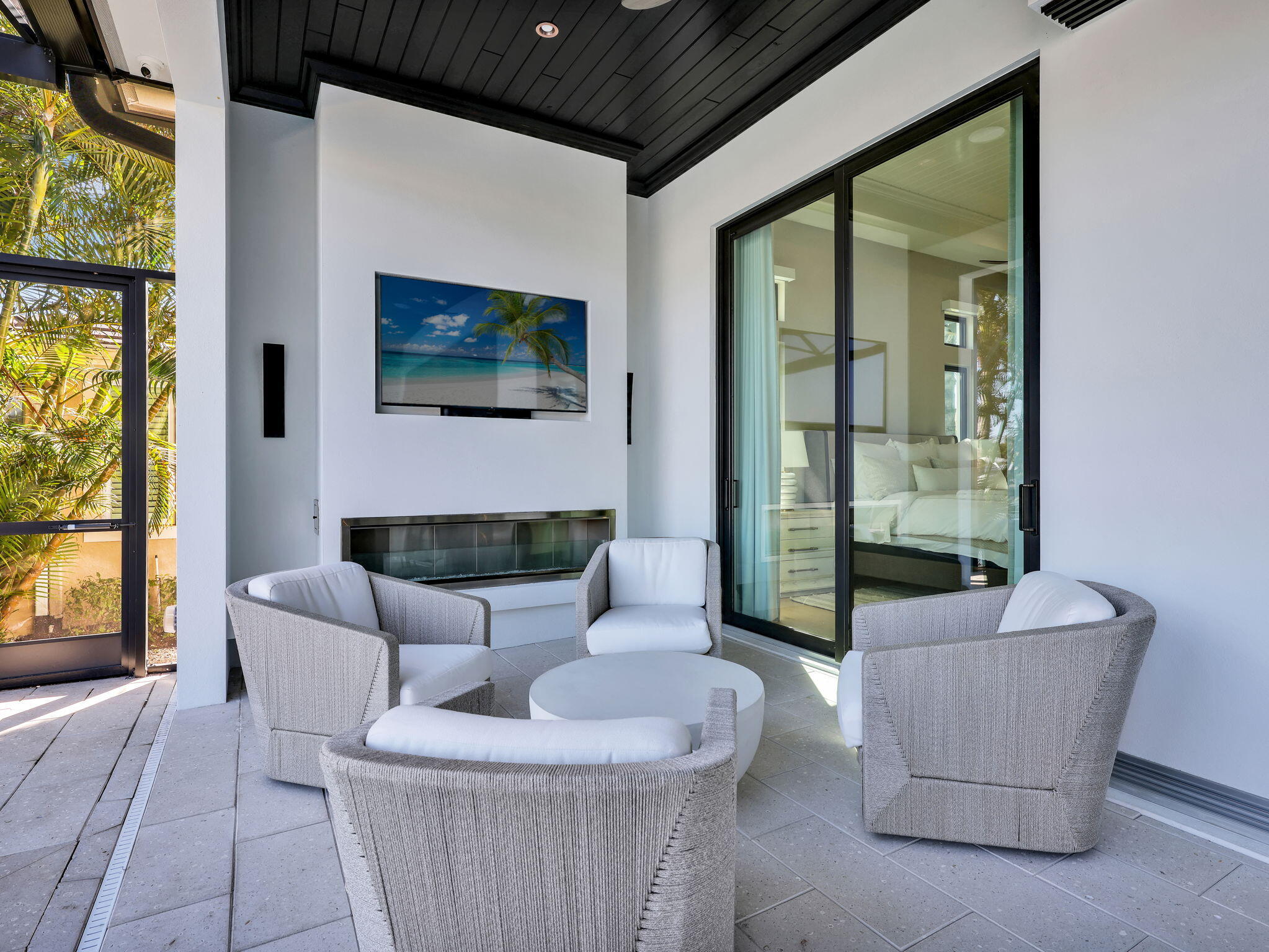 1749 WAVECREST COURT