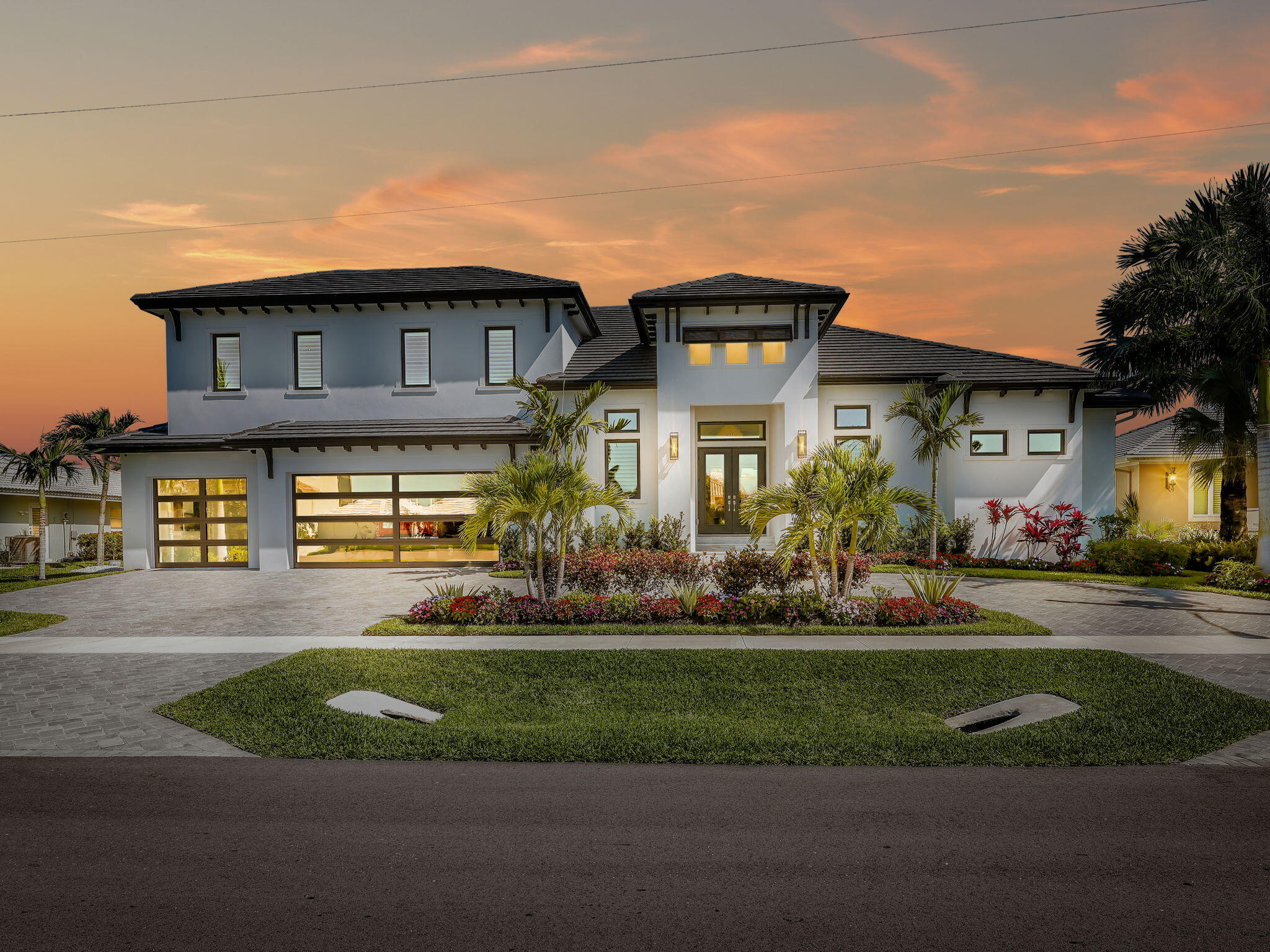 1749 WAVECREST COURT