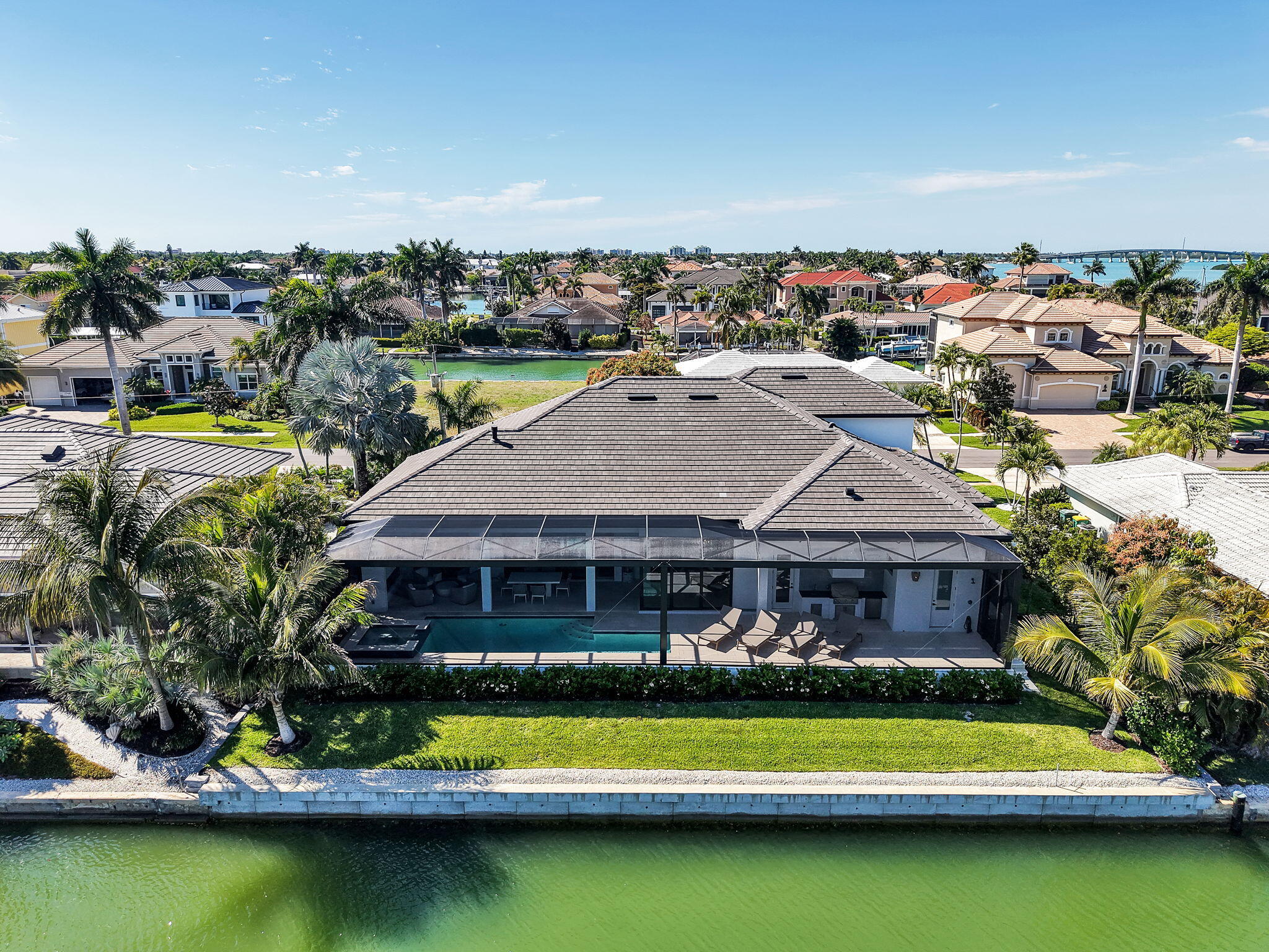 1749 WAVECREST COURT