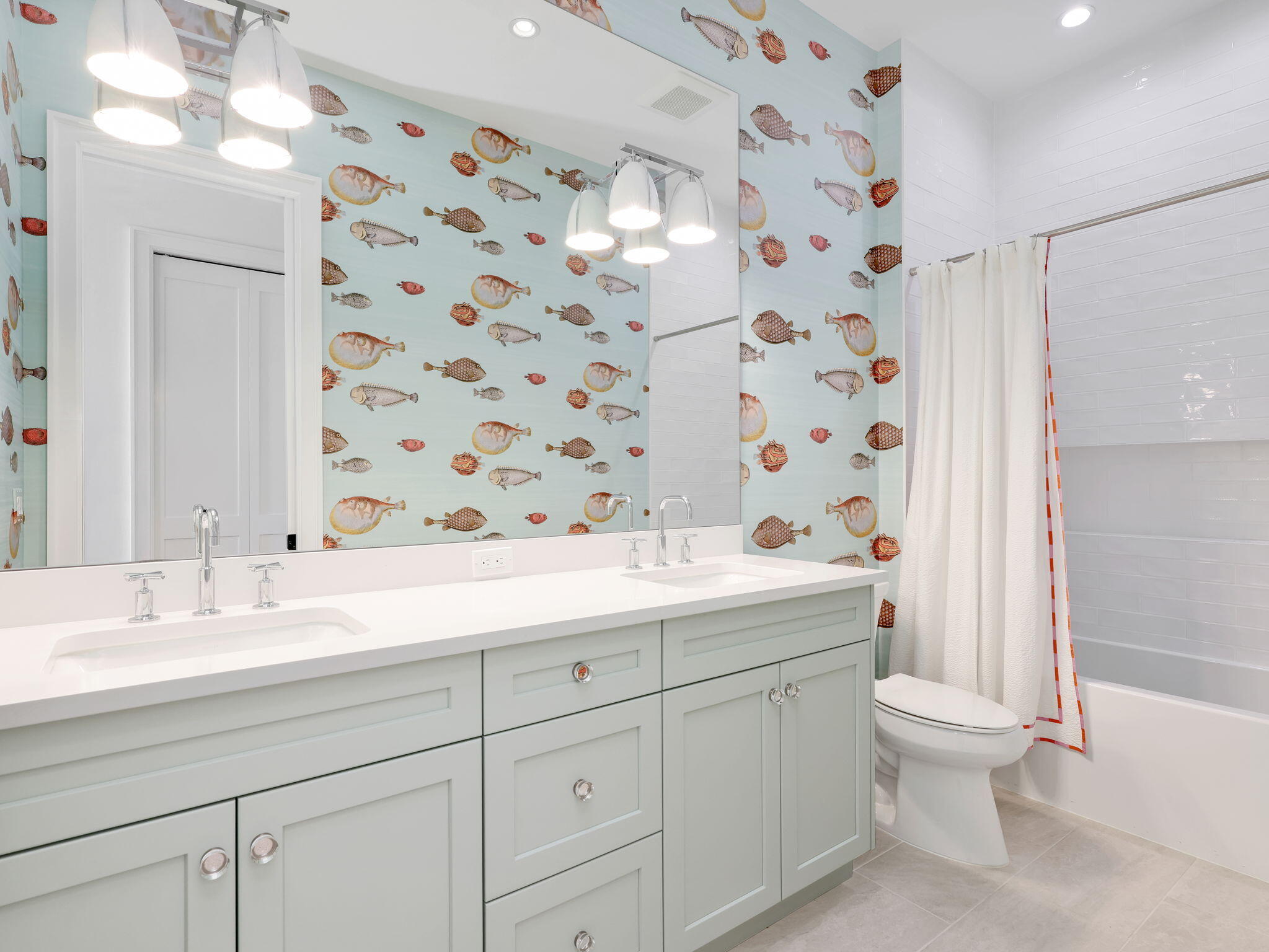 1749 WAVECREST COURT