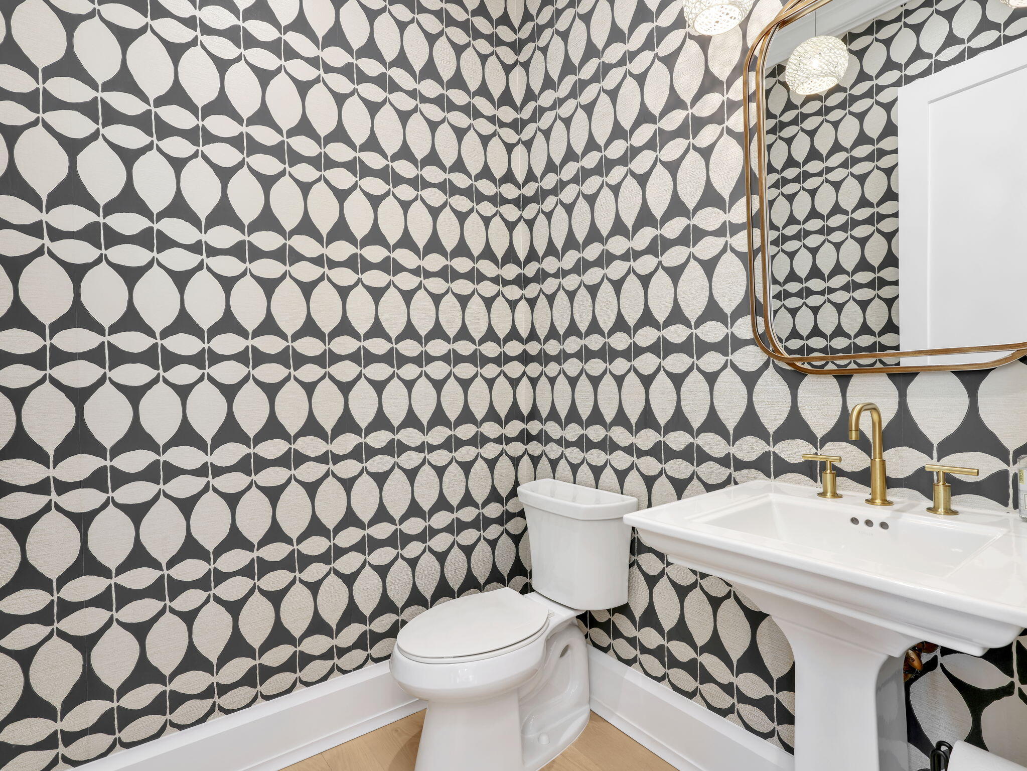 1749 WAVECREST COURT